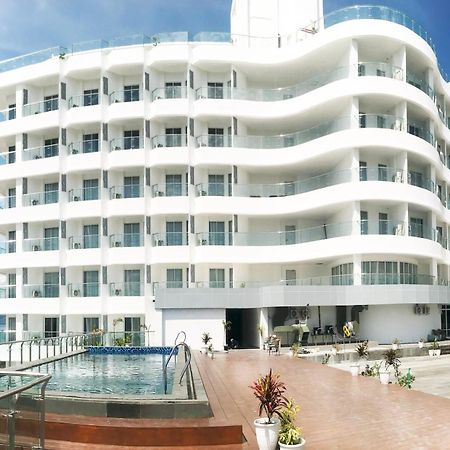 Labersa Hotel & Convention Center Samosir Sinapuran Exterior foto